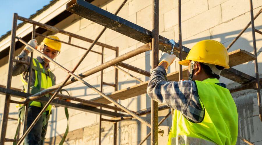 Professional fairlawn roofing services in Schulenburg, TX